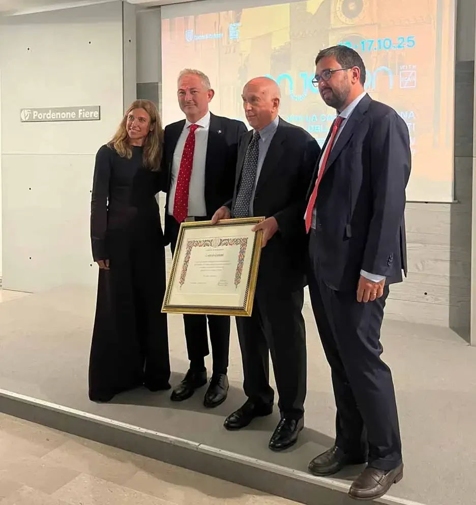 Giobbi premiato.webp