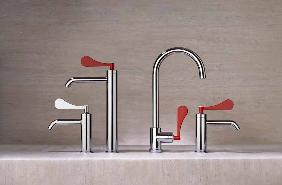 Paola Collection taps by Mamoli: the eclectic collection designed by Paola Navone