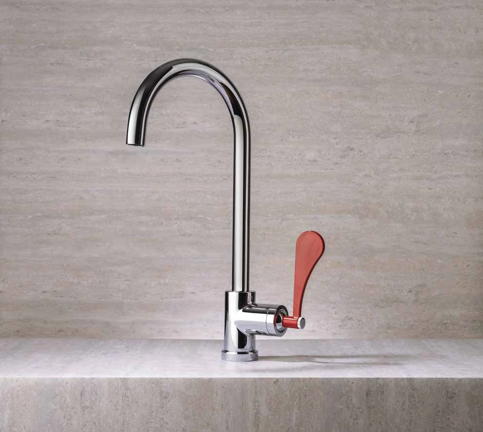 Mamoli_Paola_theKitchen_Lavabo monocomando leva rossa ok.webp
